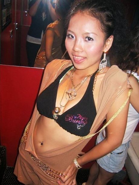 Amateur Thai girls having a very raunchy party