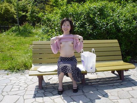 Japanese prostitutes naked service