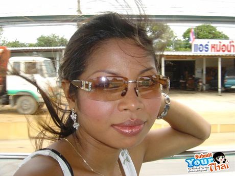 A day in the life of a Thai girlfriend