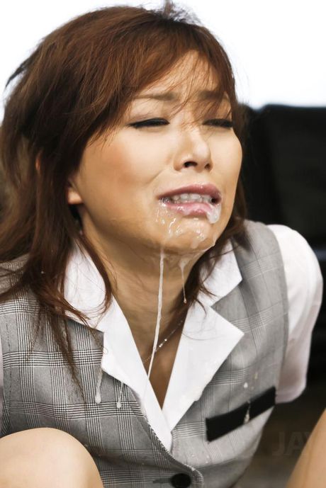 Keito Miyazawa Asian with legs and hands tied gets dicks in mouth