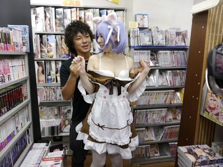 Asian teen Miku Oguri gets her pussy licked and dicked by horny guys