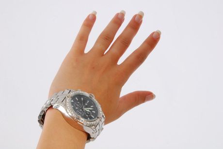 Asian amateur teen strips off and reveals her small tits and pussy