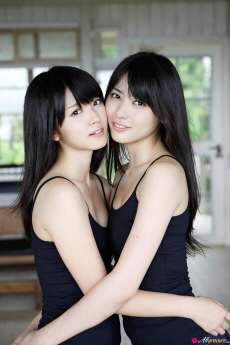 Sisters Pics